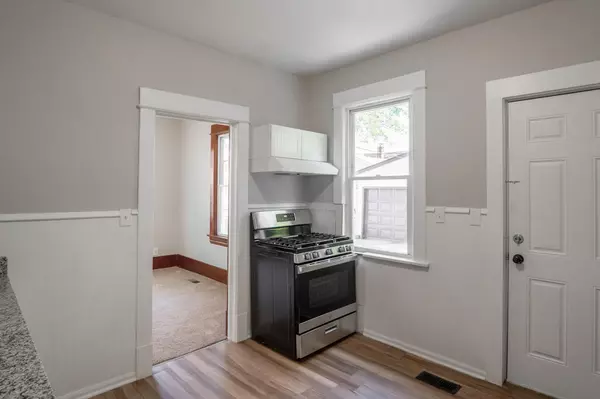 Saint Paul, MN 55107,188 Wyoming ST E