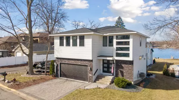 Mound, MN 55364,1571 Bluebird LN