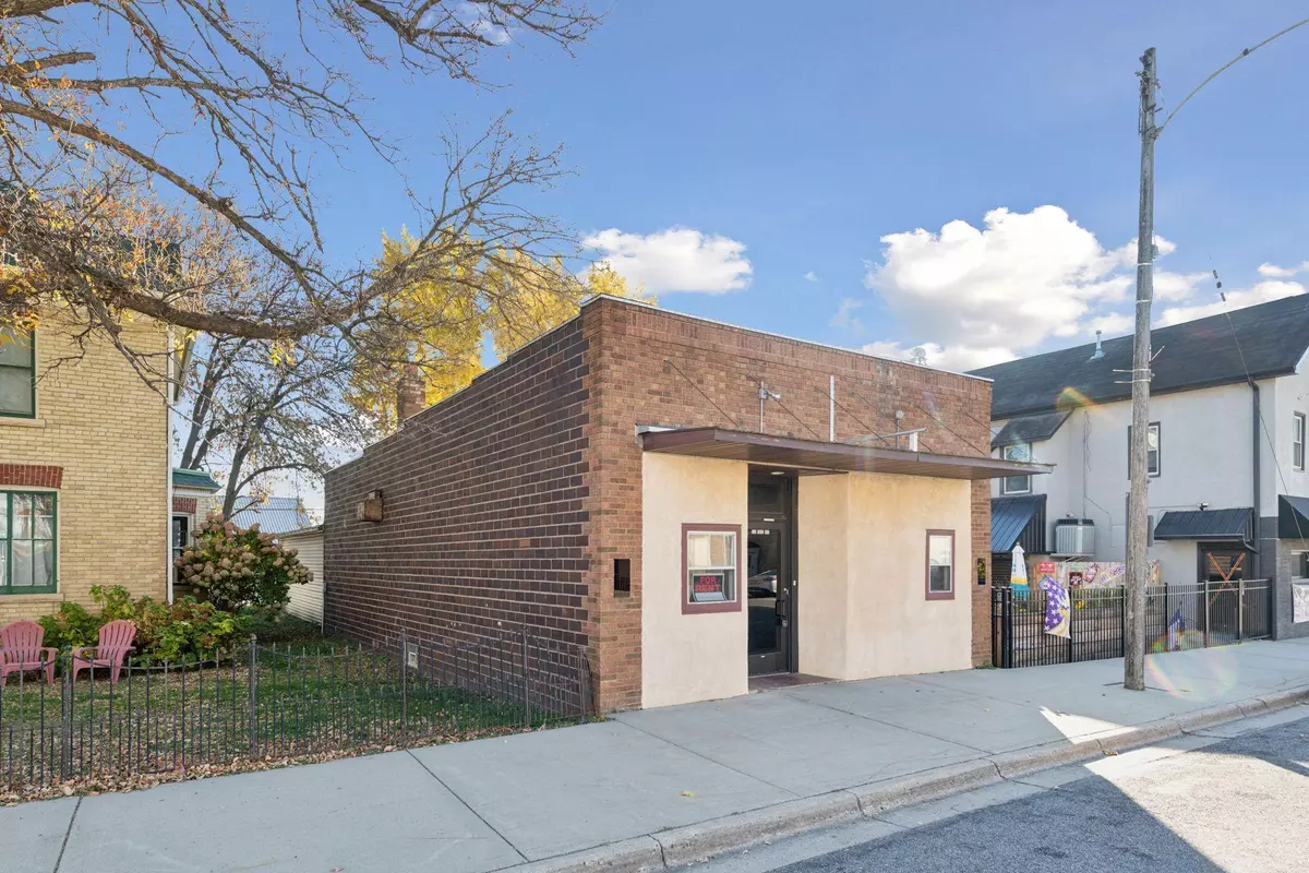 Cologne, MN 55322,106 Paul AVE S