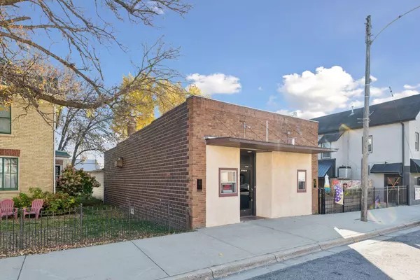 106 Paul AVE S, Cologne, MN 55322