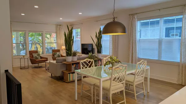 Minneapolis, MN 55410,5304 York AVE S