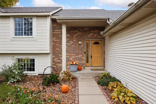 Eagan, MN 55123,569 Coventry Pkwy