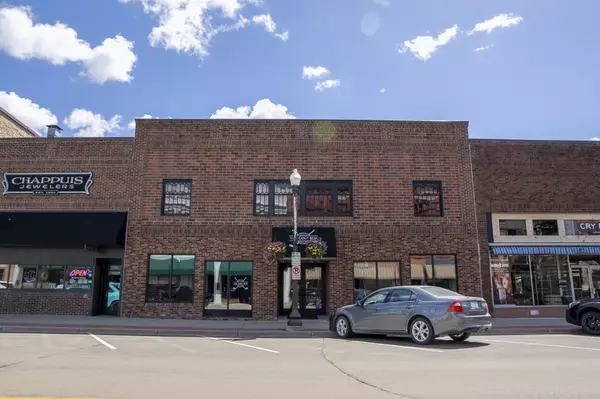 Faribault, MN 55021,409 Central AVE N