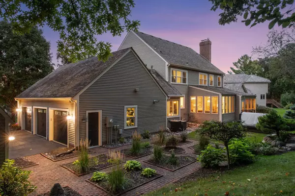 Eden Prairie, MN 55347,11761 Welters WAY