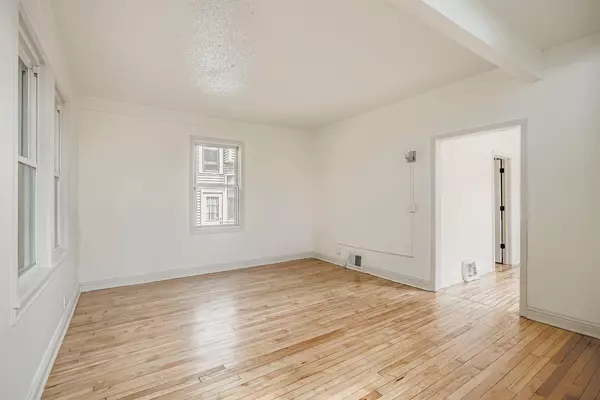 Saint Paul, MN 55104,610X Fairview AVE N