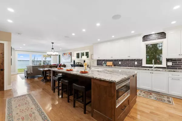 Tonka Bay, MN 55331,4286 Circle RD