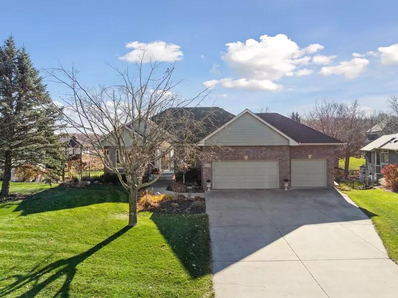 2296 130th CT NE, Blaine, MN 55449