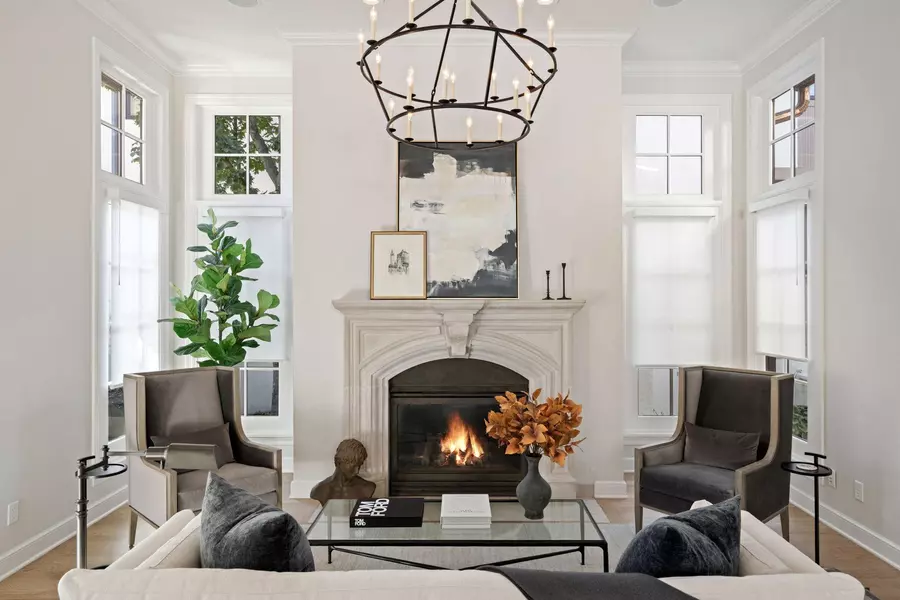 1620 Carriage PATH, Golden Valley, MN 55422