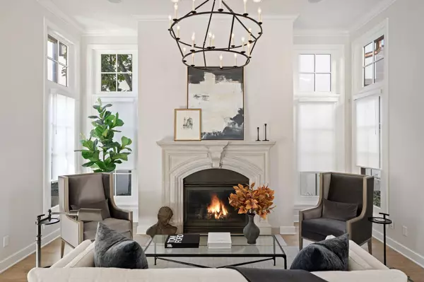 1620 Carriage PATH, Golden Valley, MN 55422