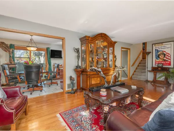 New Hope, MN 55427,3032 Independence CIR N