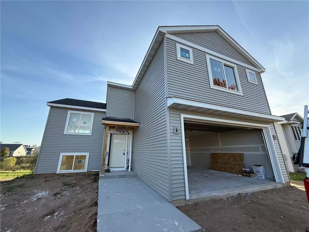 Roberts, WI 54023,246 Eagle Ridge DR