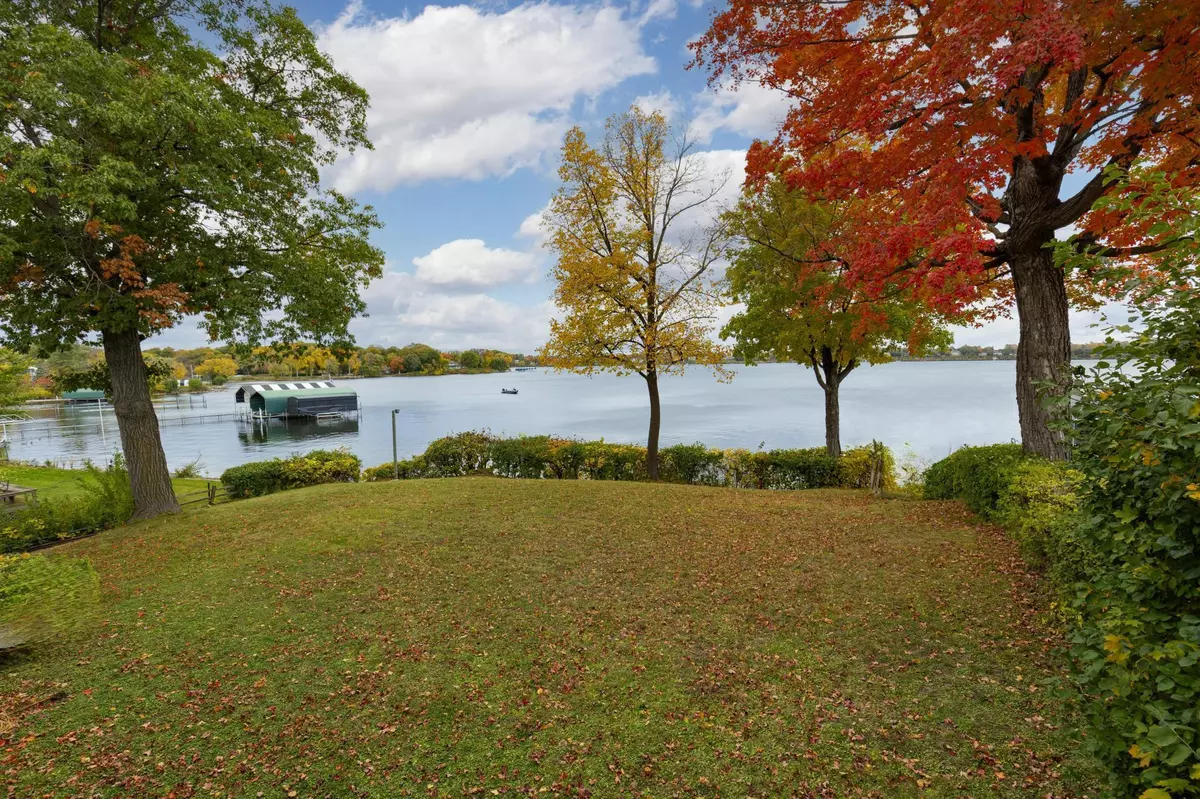Tonka Bay, MN 55331,36 Interlachen CT