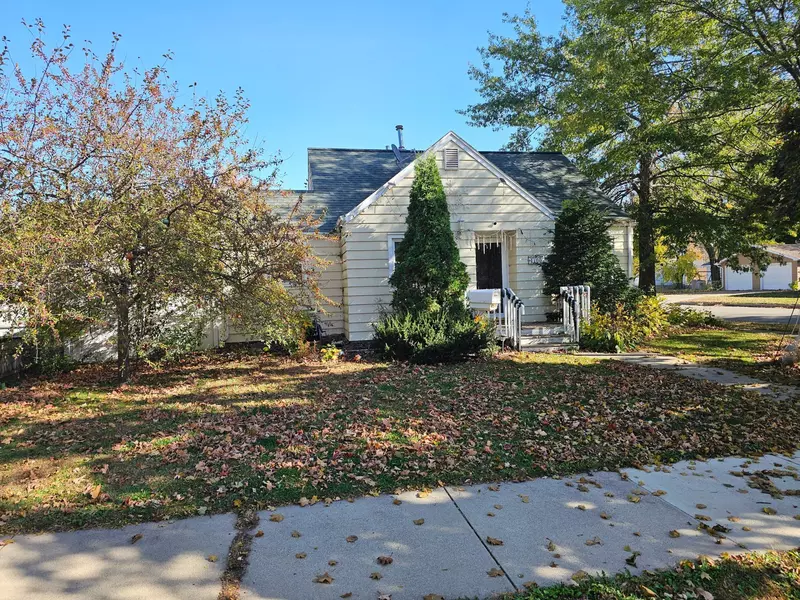 1100 9th ST NW, Austin, MN 55912