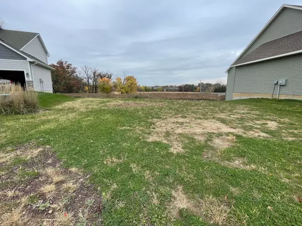 Eagan, MN 55123,617 Remington CT