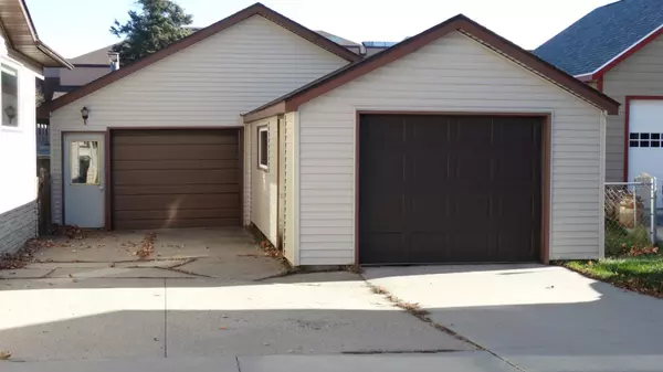 Sauk Centre, MN 56378,319 Elm ST S