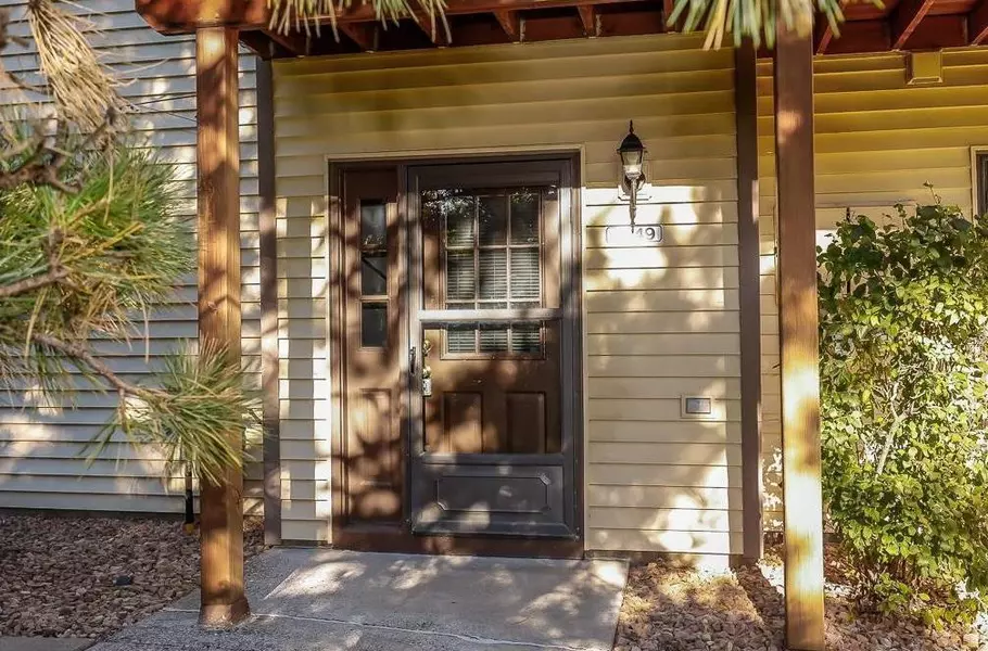 5949 Dellwood AVE, Shoreview, MN 55126