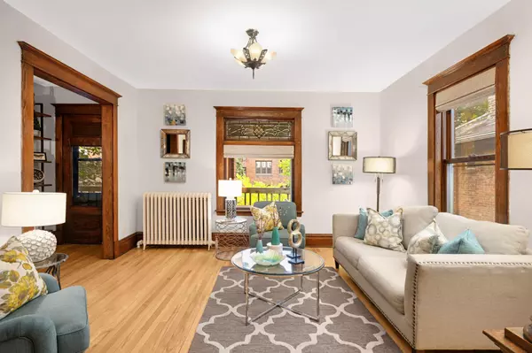 Minneapolis, MN 55405,2100 Garfield AVE #3