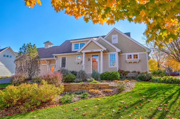 3312 Pioneer PL, Stillwater, MN 55082