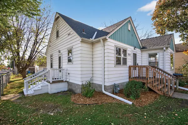 Saint Paul, MN 55106,938 Jenks AVE