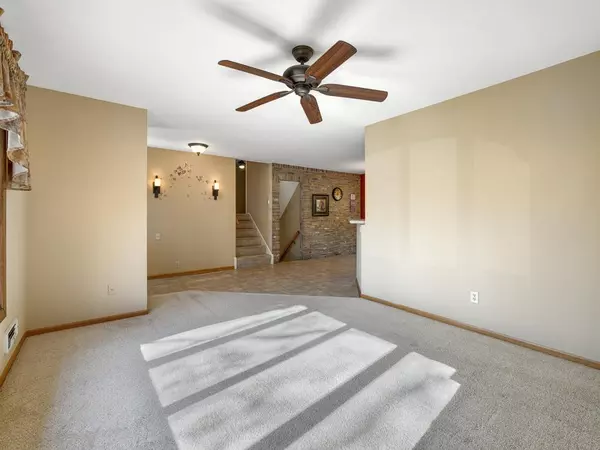 Cottage Grove, MN 55016,8398 67th ST S