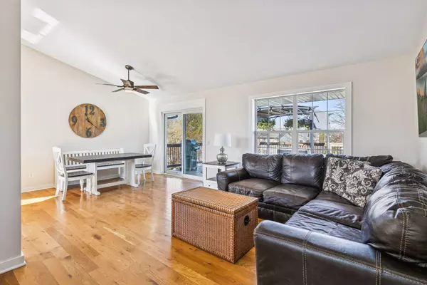 Lakeville, MN 55044,7605 173rd ST W