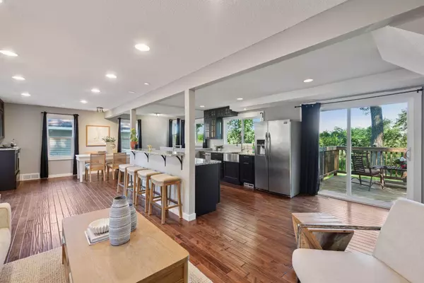 5446 Bartlett BLVD, Mound, MN 55364