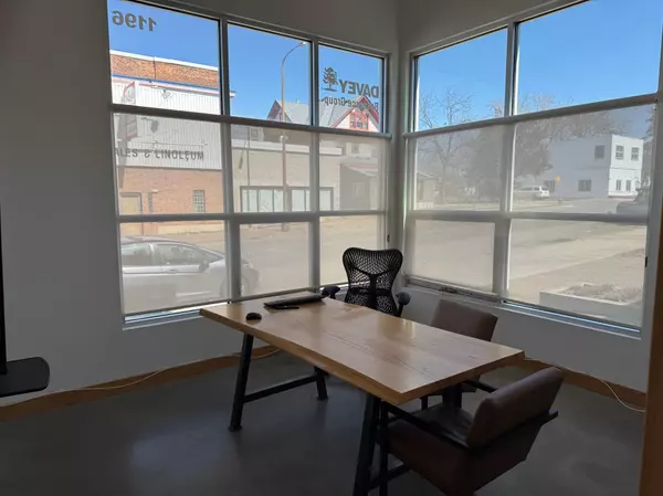 Saint Paul, MN 55106,1196 7th ST E