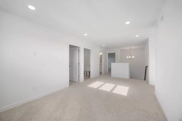 Rogers, MN 55374,12091 Aurora ST