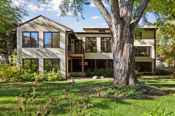 245 Ashley RD, Hopkins, MN 55343