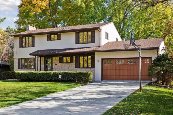 245 Ashley RD, Hopkins, MN 55343