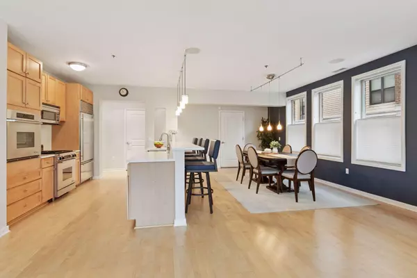 Saint Paul, MN 55101,471 Sibley ST #471