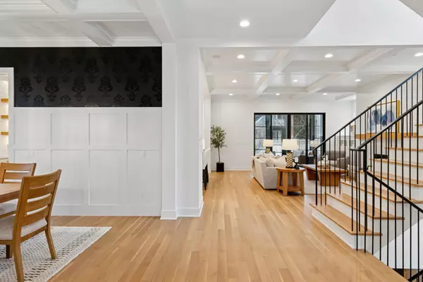 Minneapolis, MN 55405,1967 Sheridan AVE S