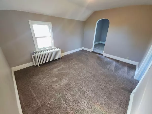 Chisholm, MN 55719,13 1st ST SW