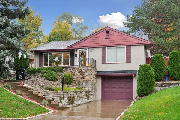 1068 Prior AVE S, Saint Paul, MN 55116