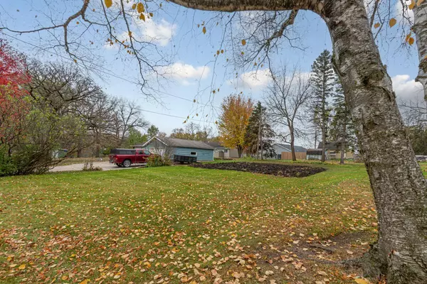 Faribault, MN 55021,453 11th ST SW