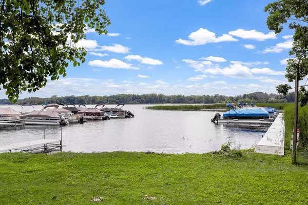 White Bear Lake, MN 55110,4775 126th Street CT N