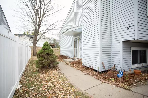 Woodbury, MN 55125,7841 Rimbley RD