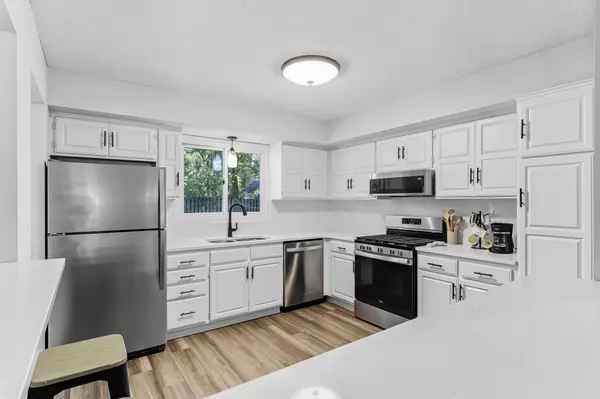 Coon Rapids, MN 55448,12357 Magnolia ST NW