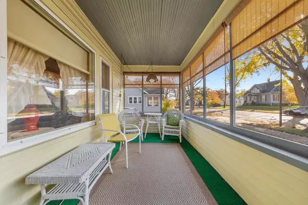 Owatonna, MN 55060,216 Prospect ST