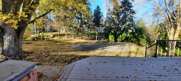 Burnsville, MN 55306,712 E 151st ST