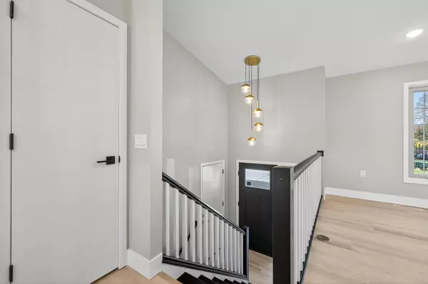 Eagan, MN 55123,1052 Ticonderoga TRL