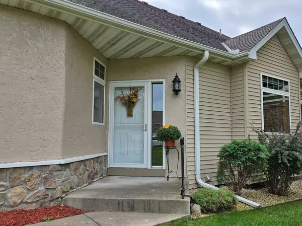 Savage, MN 55378,13954 Shoreside CIR