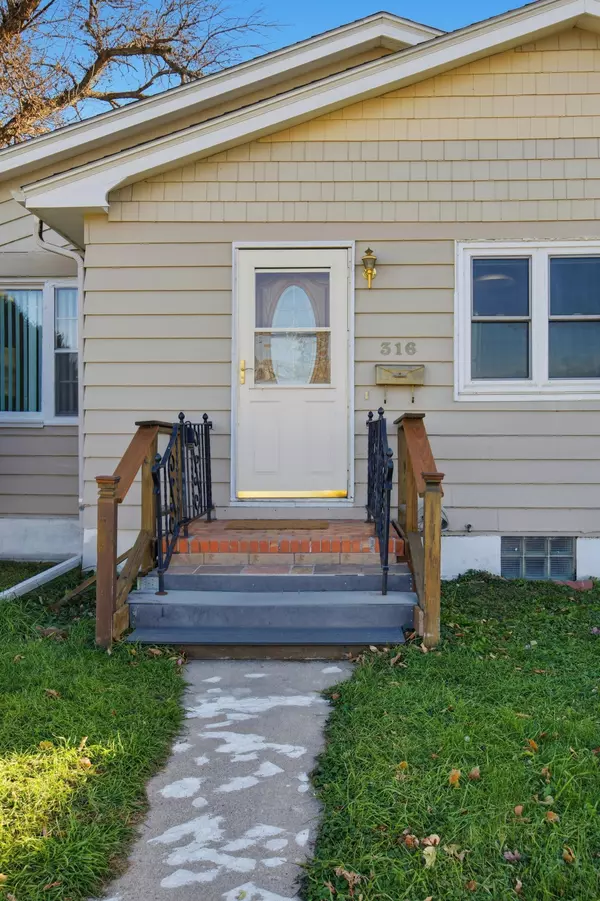 Wahpeton, ND 58075,316 5th ST N