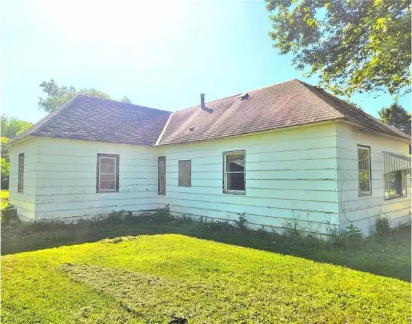 Sherburn, MN 56171,306 W 2nd ST