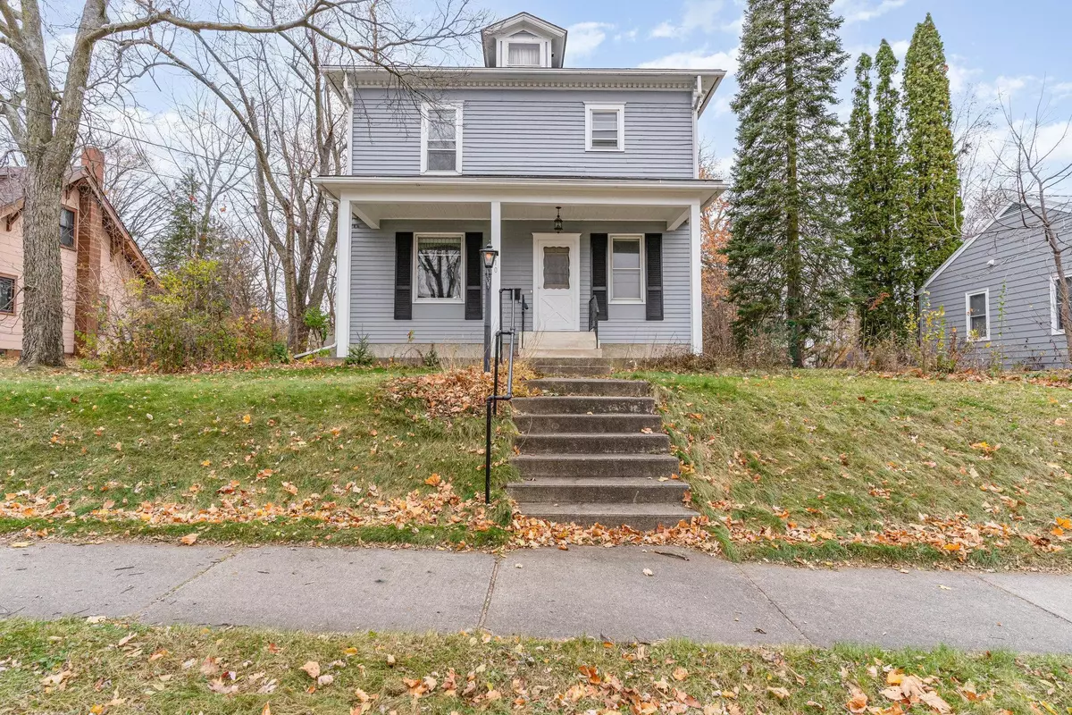 Northfield, MN 55057,810 Washington ST