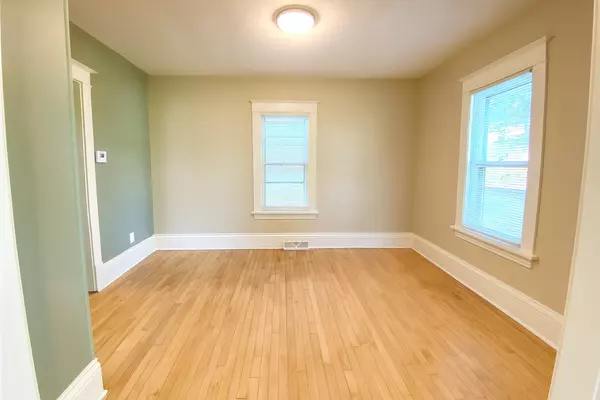 Lauderdale, MN 55113,1707 Eustis ST