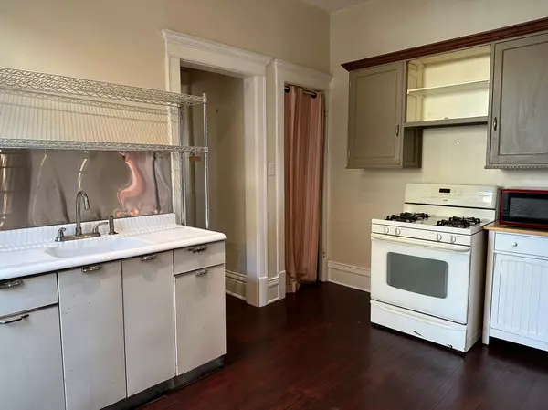 Minneapolis, MN 55407,2721 Columbus AVE