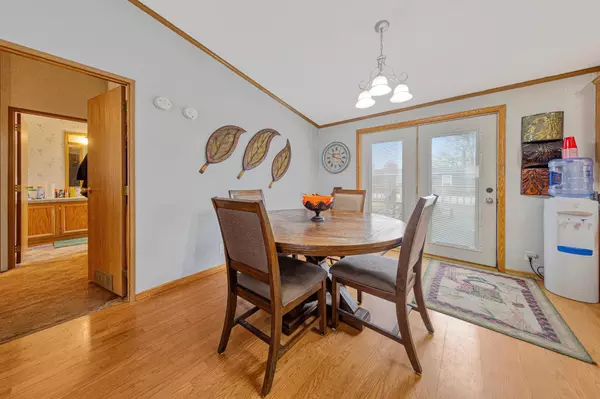 Faribault, MN 55021,831 30th ST NW