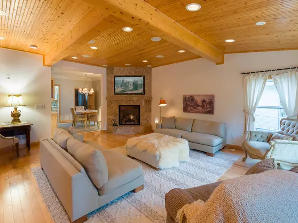 3801 Lyndale AVE S, Minneapolis, MN 55409