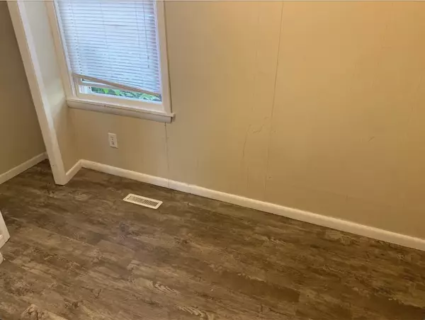 Saint Paul, MN 55106,503 Forest ST